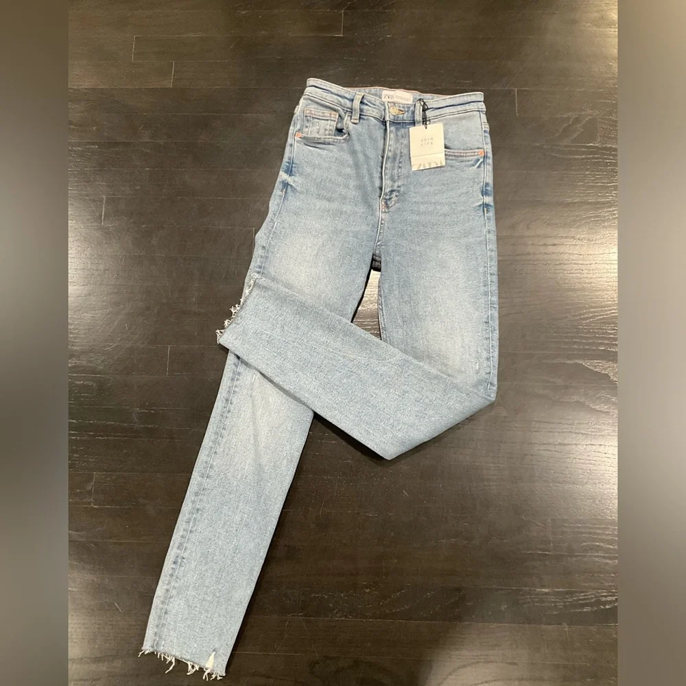 NWT ZARA JUNIORS HIGH WAISTED‎ JEANS